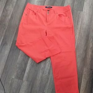 Tommy Bahama Crop Jeans